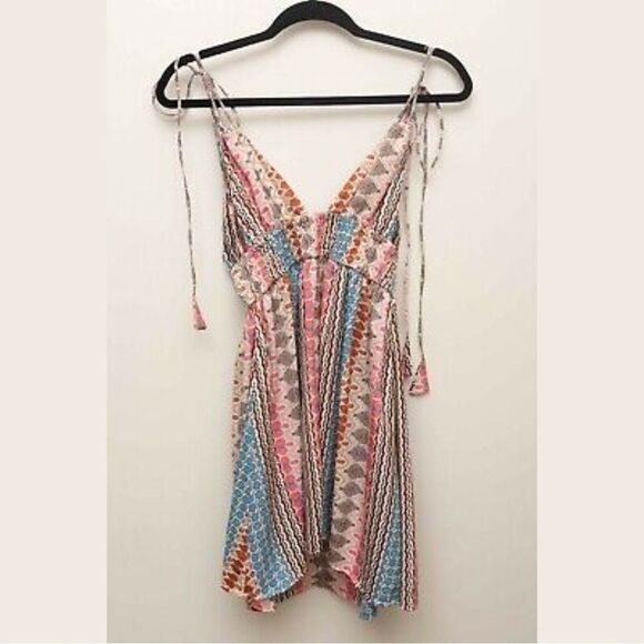 ✨ Lulu*s
Pink Relaxin Multiprint Casual Midi Dress✨ - Picture 6 of 7